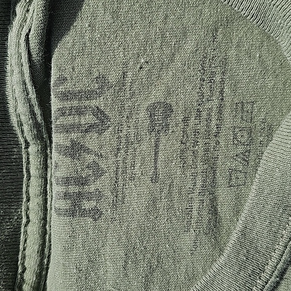 XL AC/DC Back in black t shirt - Picture 5 of 5